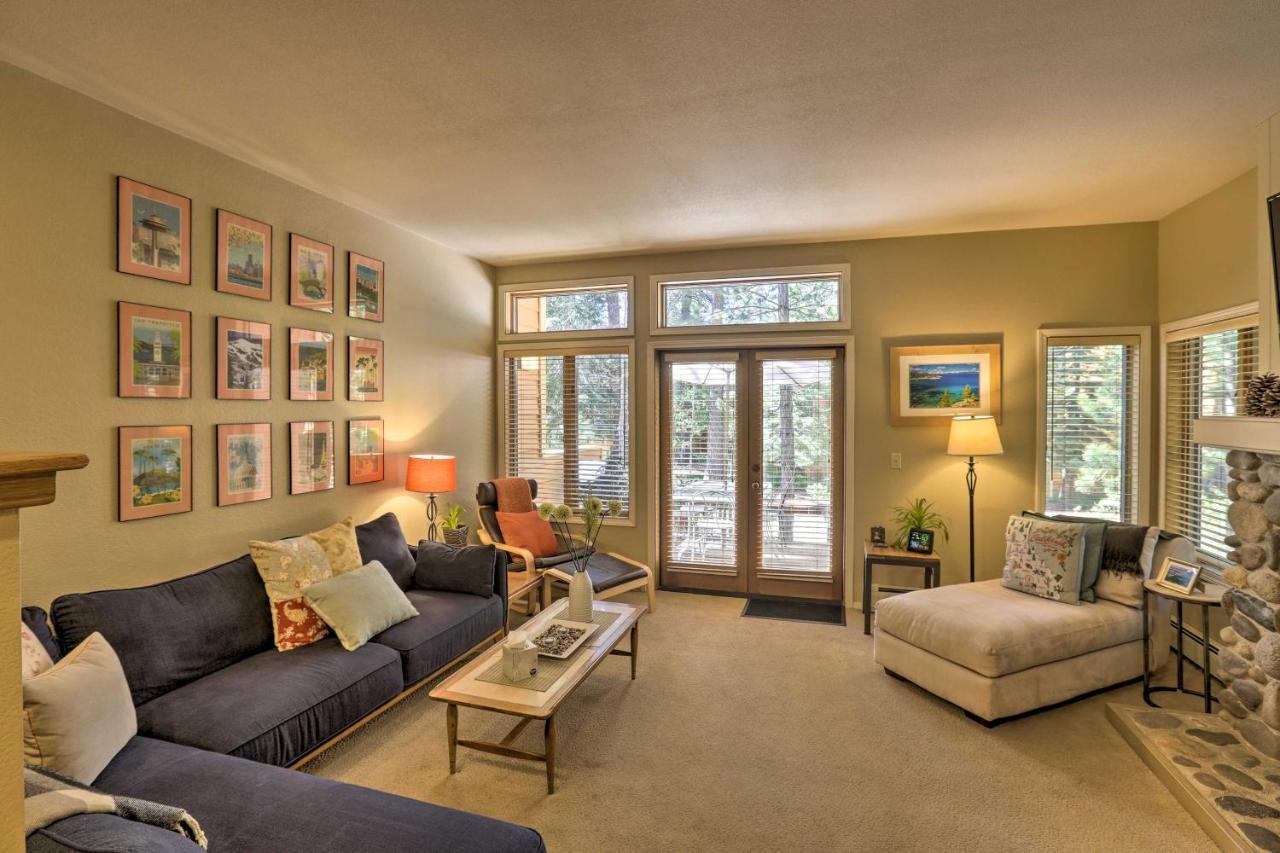 Corner-Unit Condo With Grill Walk To Lake Tahoe! 斜坡村 外观 照片