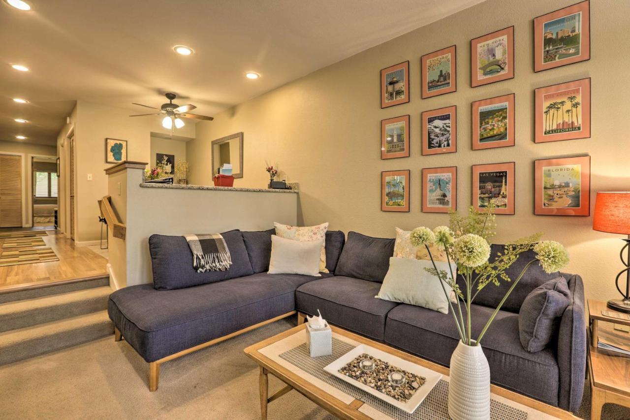 Corner-Unit Condo With Grill Walk To Lake Tahoe! 斜坡村 外观 照片