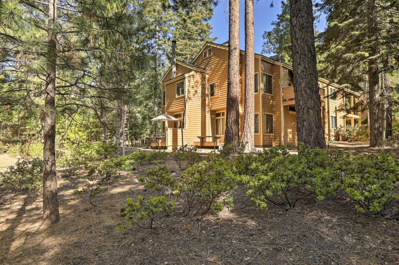 Corner-Unit Condo With Grill Walk To Lake Tahoe! 斜坡村 外观 照片