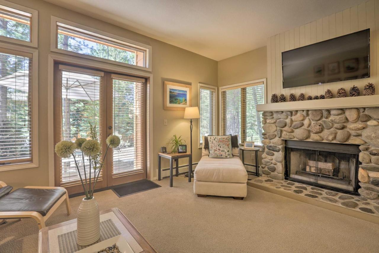 Corner-Unit Condo With Grill Walk To Lake Tahoe! 斜坡村 外观 照片